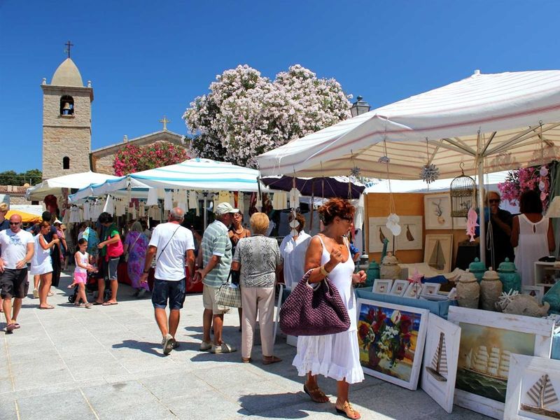 Olbia Private Tour - San Pantaleo market