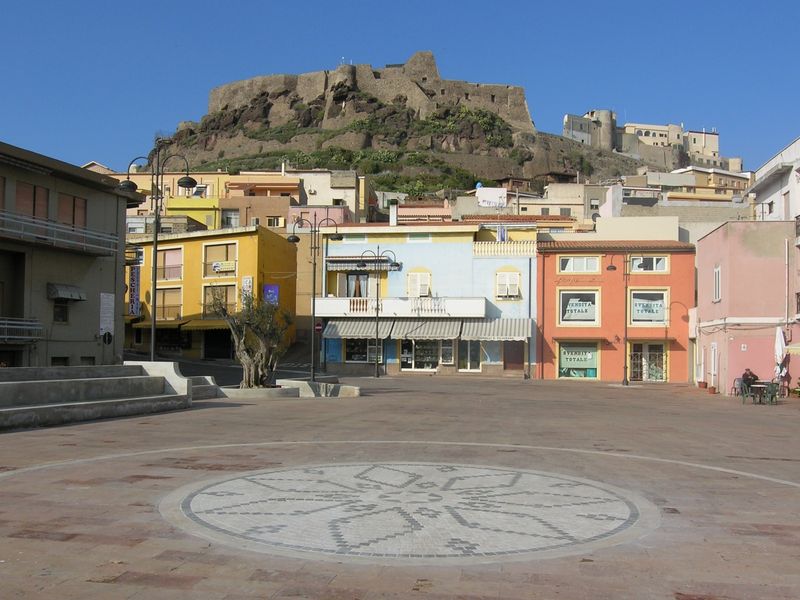 Sardinia Private Tour - Castelsardo downtown