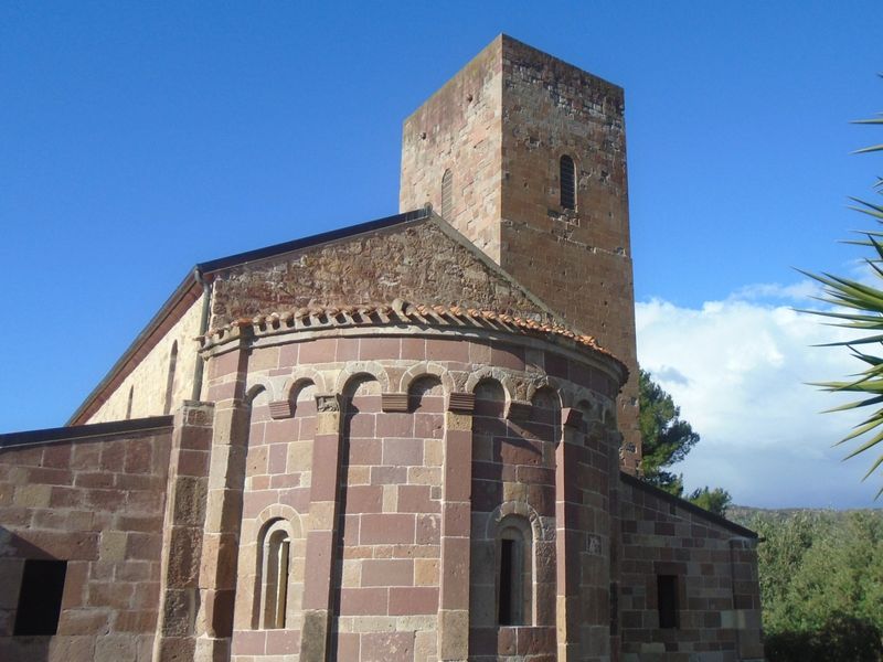 Sardinia Private Tour - Church of San Pietro Extramuros ( XI cent. ) 