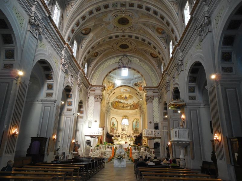 Sardinia Private Tour - Inside the Cathedral