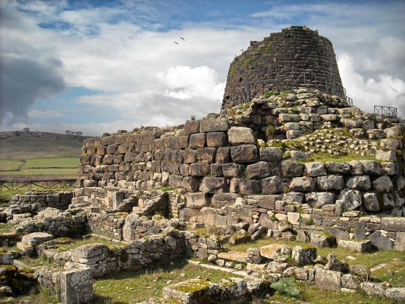 Sardinia Private Tour - Nuraghe Santu Antine ( 1600 b.C. )