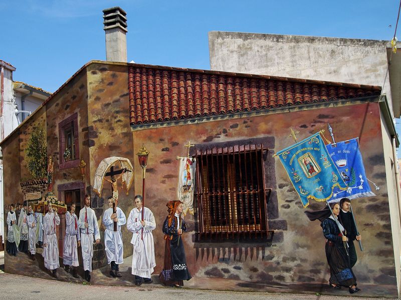 Sardinia Private Tour - Murales of Tinnura