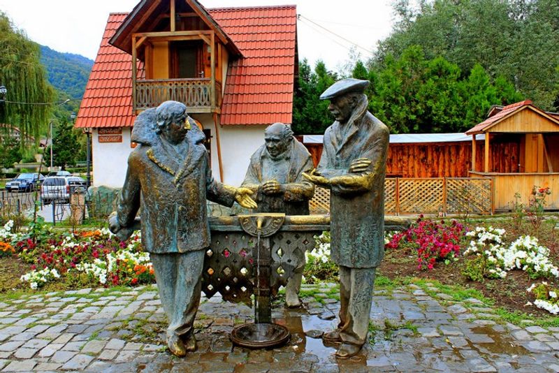 Yerevan Private Tour - The famous statue of the movie "MIMINO" in Dilijan