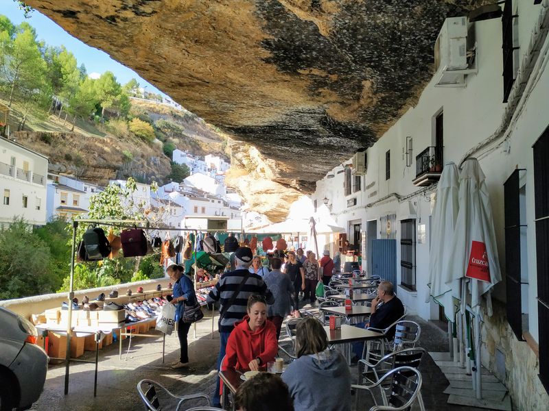 Ronda Private Tour - What about a cup of coffe in this terrace?