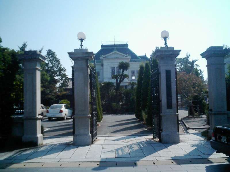 Fukuoka Private Tour - The main gate of Ohana, former residence of the local feudal lord.