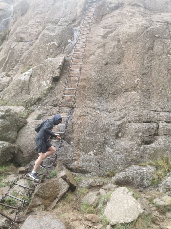 Gauteng Private Tour - Chain ladders 