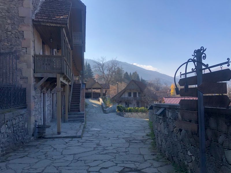 Geghark'unik' Private Tour - Dilijan Town