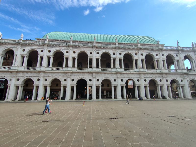 Vicenza Private Tour - Vicenza, the Palladian Basilica