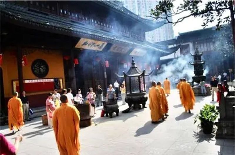 Shanghai Private Tour - Jade buddha temple 