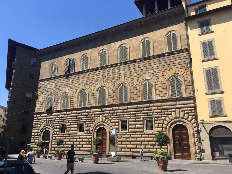 Florence Private Tour - Gondi House, a gem of Renaissance architecture