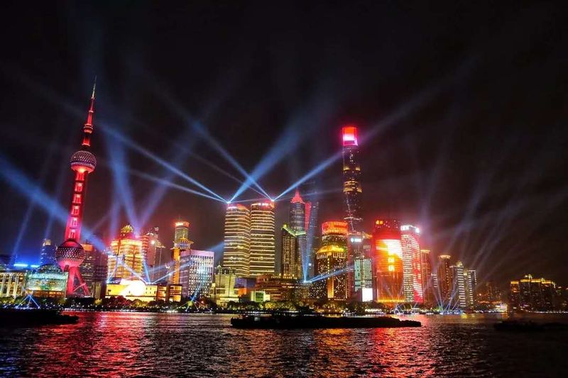 Shanghai Private Tour - River light 