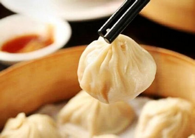 Shanghai Private Tour - Famous soup dumplings 