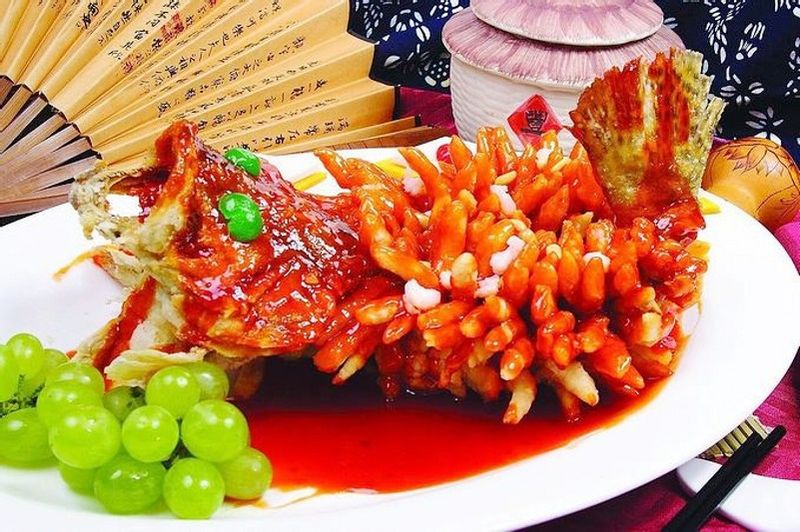 Jiangsu Private Tour - Famous Suzhou Fish Dish 