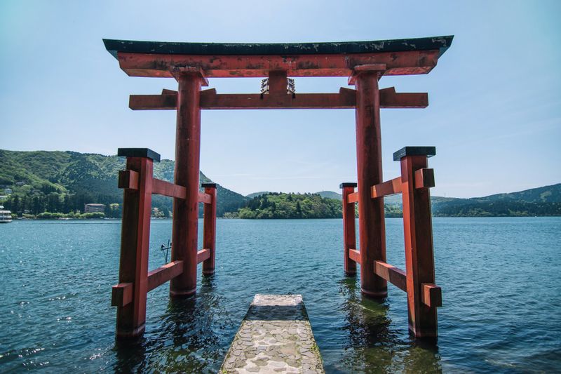 Tokyo Private Tour - Hakone-shrine