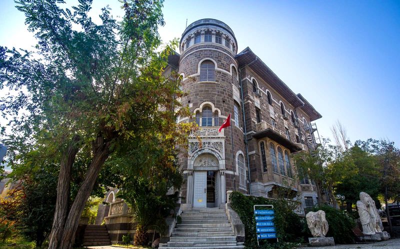 Izmir Private Tour - İzmir Etnografya Müzesi