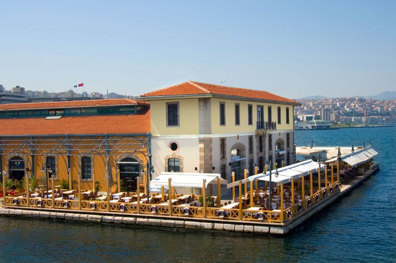 Izmir Private Tour - İzmir Konak Pier