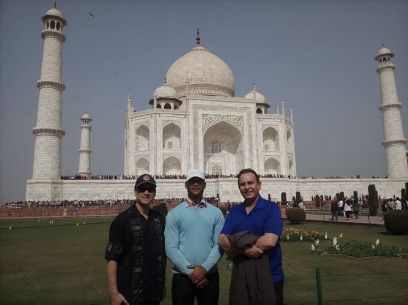 Delhi Private Tour - Tajmahal tour with Canadian  guests