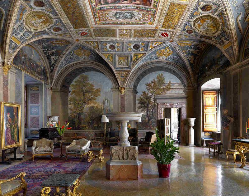 Rome Private Tour - Sala della Fontana, Princess Isabelle's Apartment