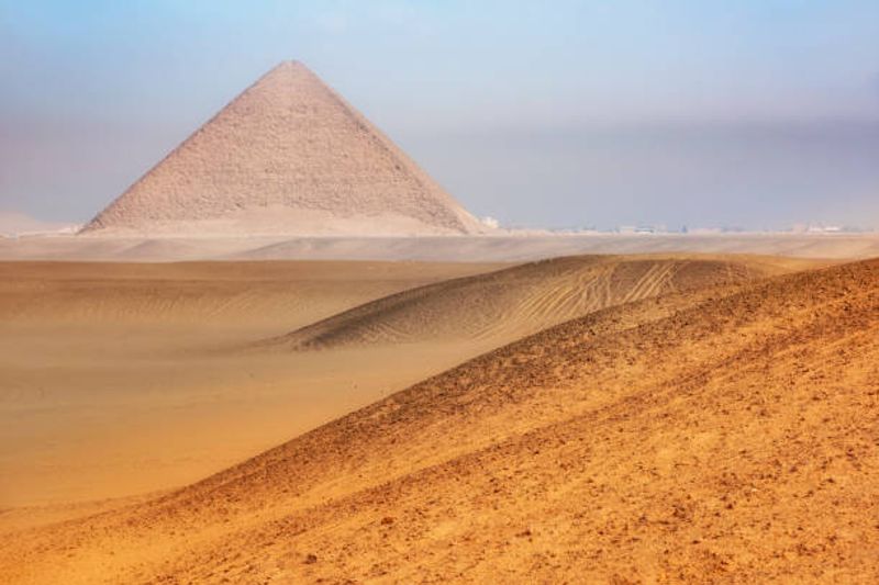 Giza Private Tour - Dahsor red pyramid