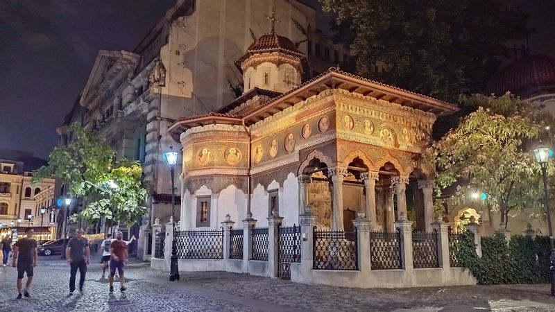 Bucharest Private Tour - Stavropoleos monastery in Bucharest old town