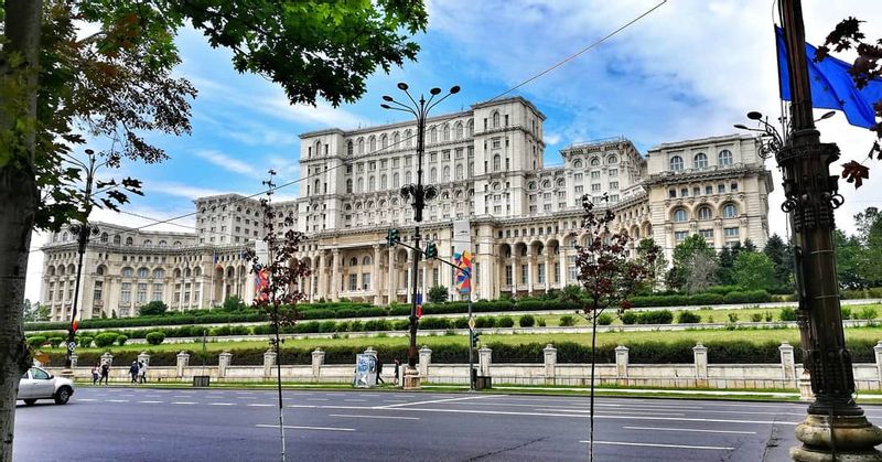 Bucharest Private Tour - House of people Bucharest