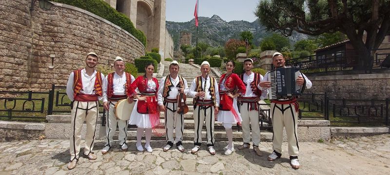 Tirana Private Tour - Kruja folk music band