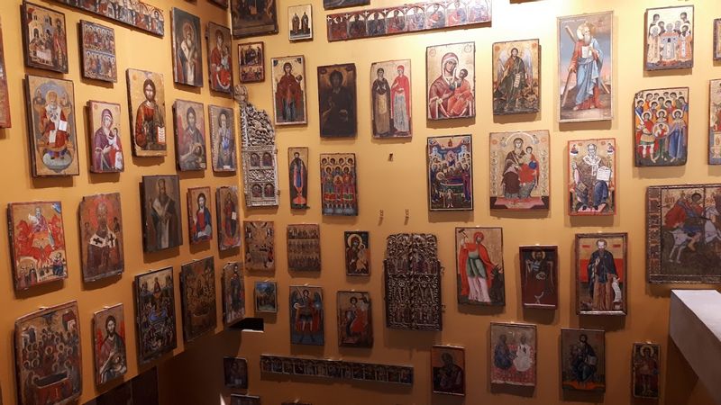 Tirana Private Tour - The medieval arts museum