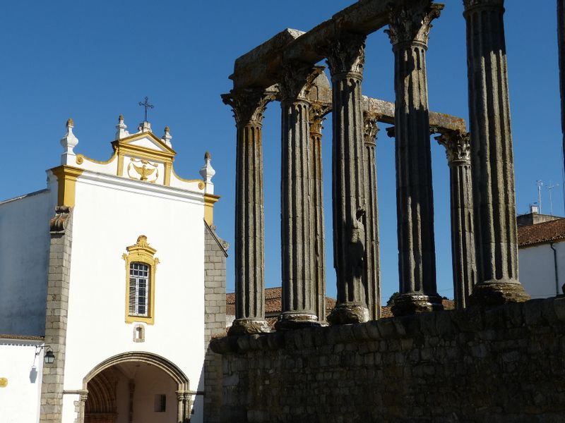 Lisbon Private Tour - Ex libris of the city - Évora Roman Temple