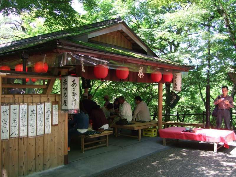 Kyoto Private Tour - "清水寺"廟內的茶寮。