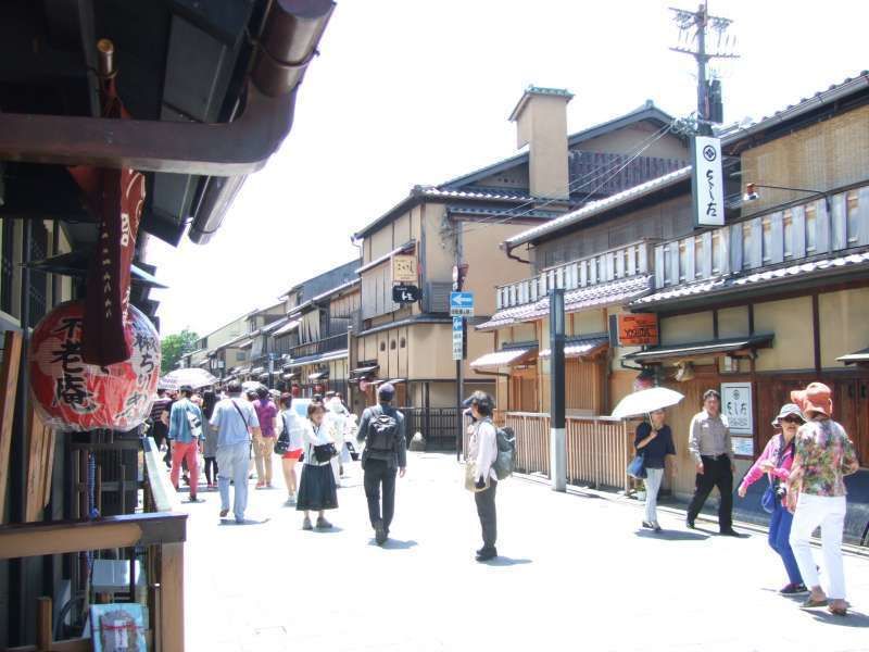 Kyoto Private Tour - "祇園花見小路"