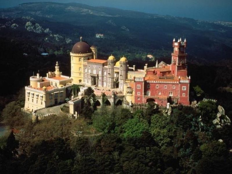 Lisbon Private Tour - Palácio da Pena. A dream royal palace...