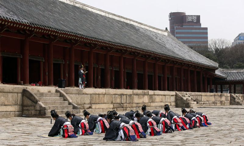 Seoul Private Tour - Jongmyo, Confucian Shrine