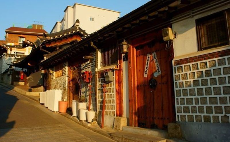 Seoul Private Tour - Hanoks, traditional houses