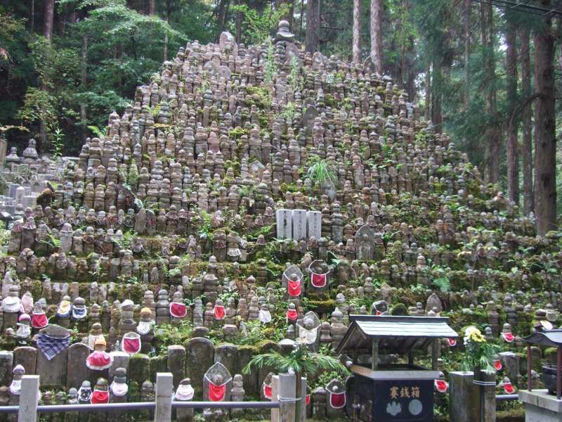 Mount Koya Private Tour - 高野山"奧之院"參拜道
地藏群