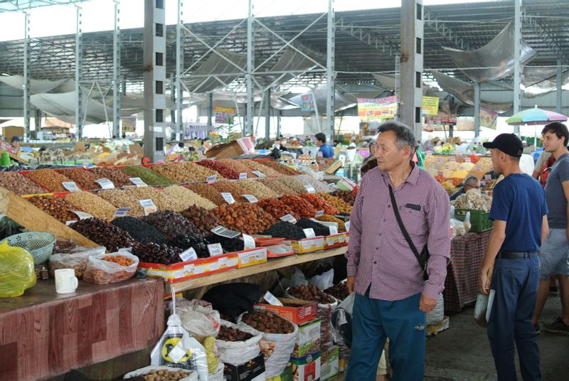 Bishkek Private Tour - Dried fruits on the Osh market