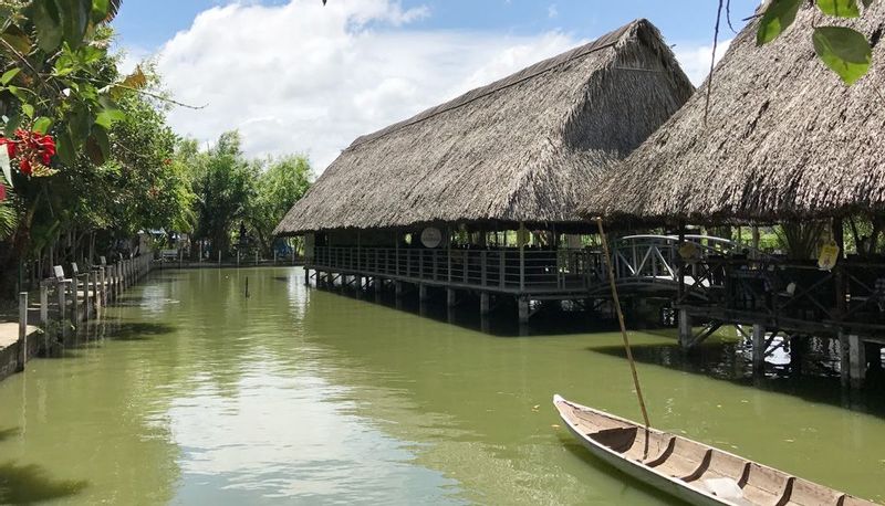 Ho Chi Minh Private Tour - Experience Cu Chi Tunnels with Local guide Chau