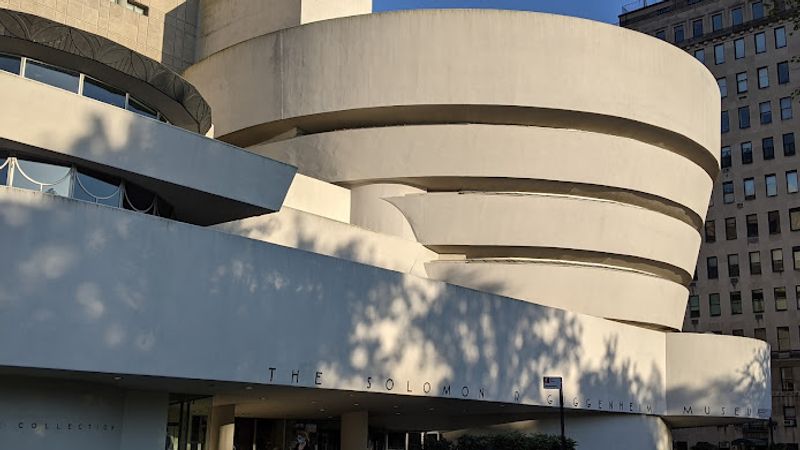 New York Private Tour - Guggenheim Museum 