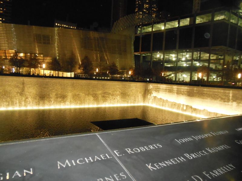 New York Private Tour - 9/11 Memorial at night