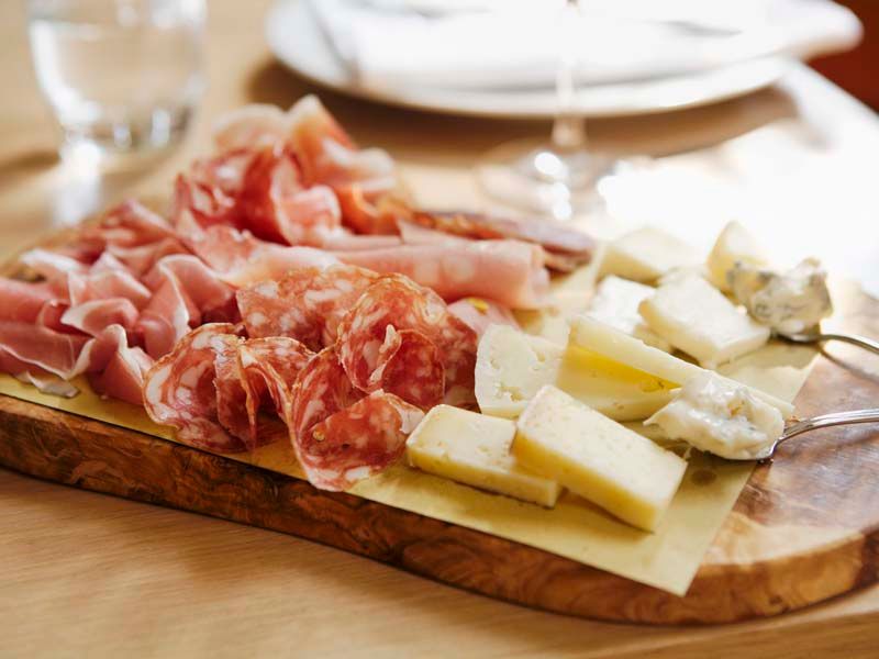 Umbria Private Tour - Food and wine included in the tour, as well as truffle products