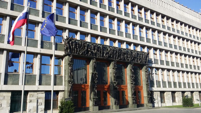 Ljubljana Private Tour - Slovenian Parliament on Republic Square