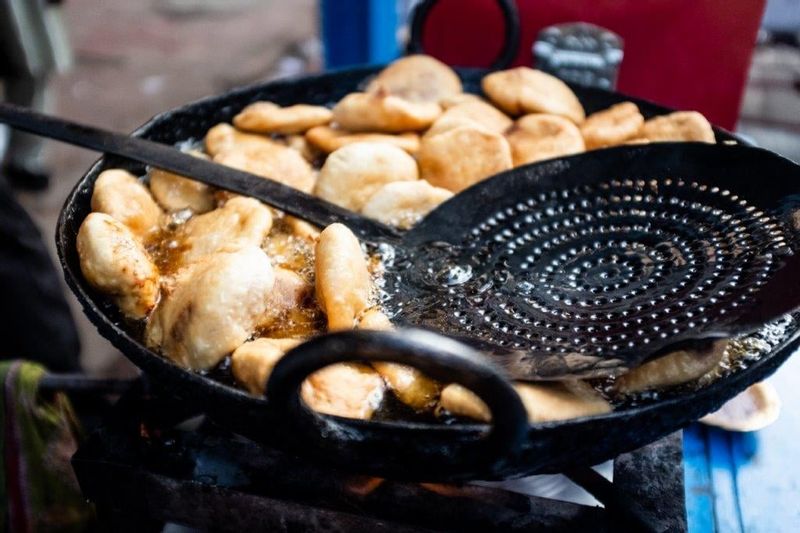 Delhi Private Tour - Preparation of Hot & Fresh Snacks in Old Delhi