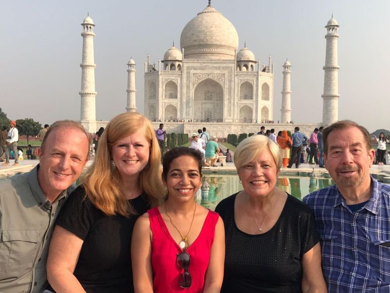 Agra Private Tour - A Day In Taj Mahal With Tourists 