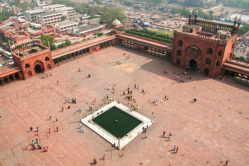 Delhi Private Tour - Panoramic View of the courtyard of the grand mosque
