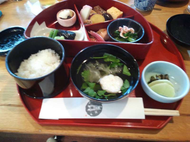Kamakura Private Tour - Refined Shojin(almost vegetalian) style boxed lunch, delicious,healthy and not so expensive(2300yen).
