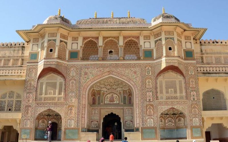 Jaipur Private Tour - Incredible Tempera Paintings at Amer Fort