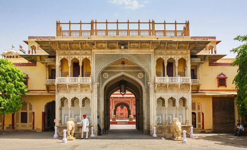 Jaipur Private Tour - Beautiful Marble Gate at City Palce