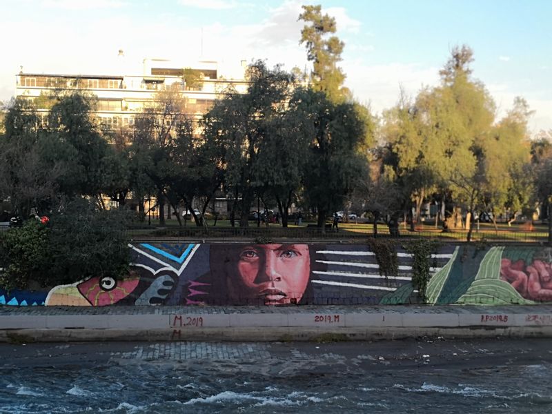 Santiago Private Tour - Murals at Mapocho River