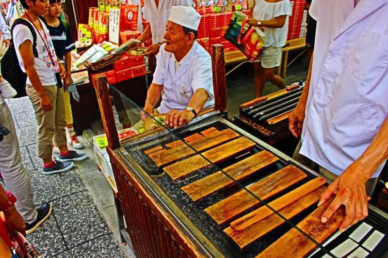 Kyoto Private Tour - On the way to Kiyomizu temple. craftsmanship.