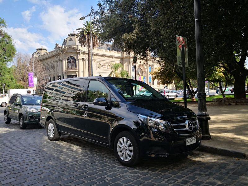 Santiago Private Tour - Van for 1-7 passengers