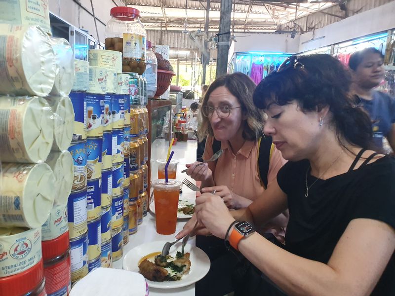 Siem Reap Private Tour - snacks at the local market 